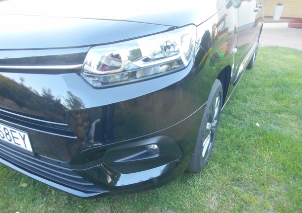 Toyota Proace City Verso cena 86000 przebieg: 90000, rok produkcji 2021 z Dobiegniew małe 106